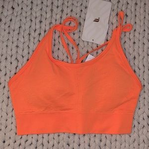 NWT Fabletics Waverly seamless sports bra